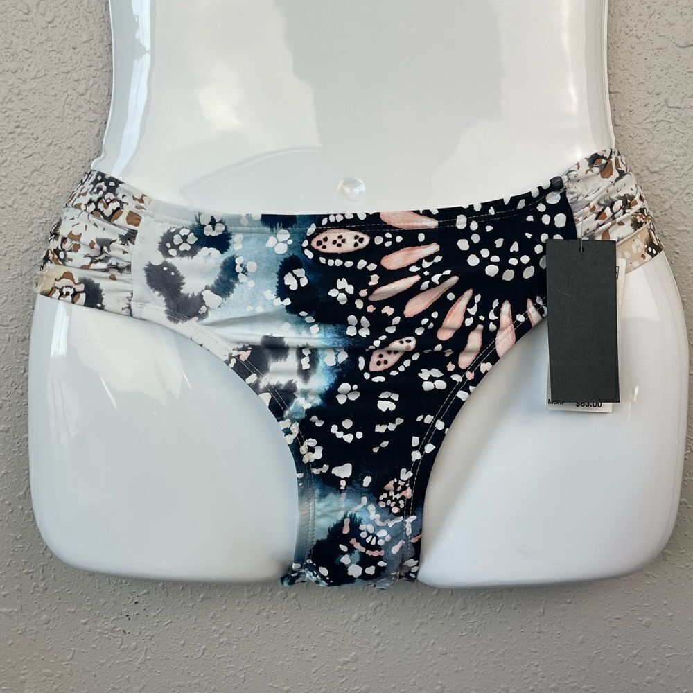 NWT Kenneth Cole Swim Bottoms Size L